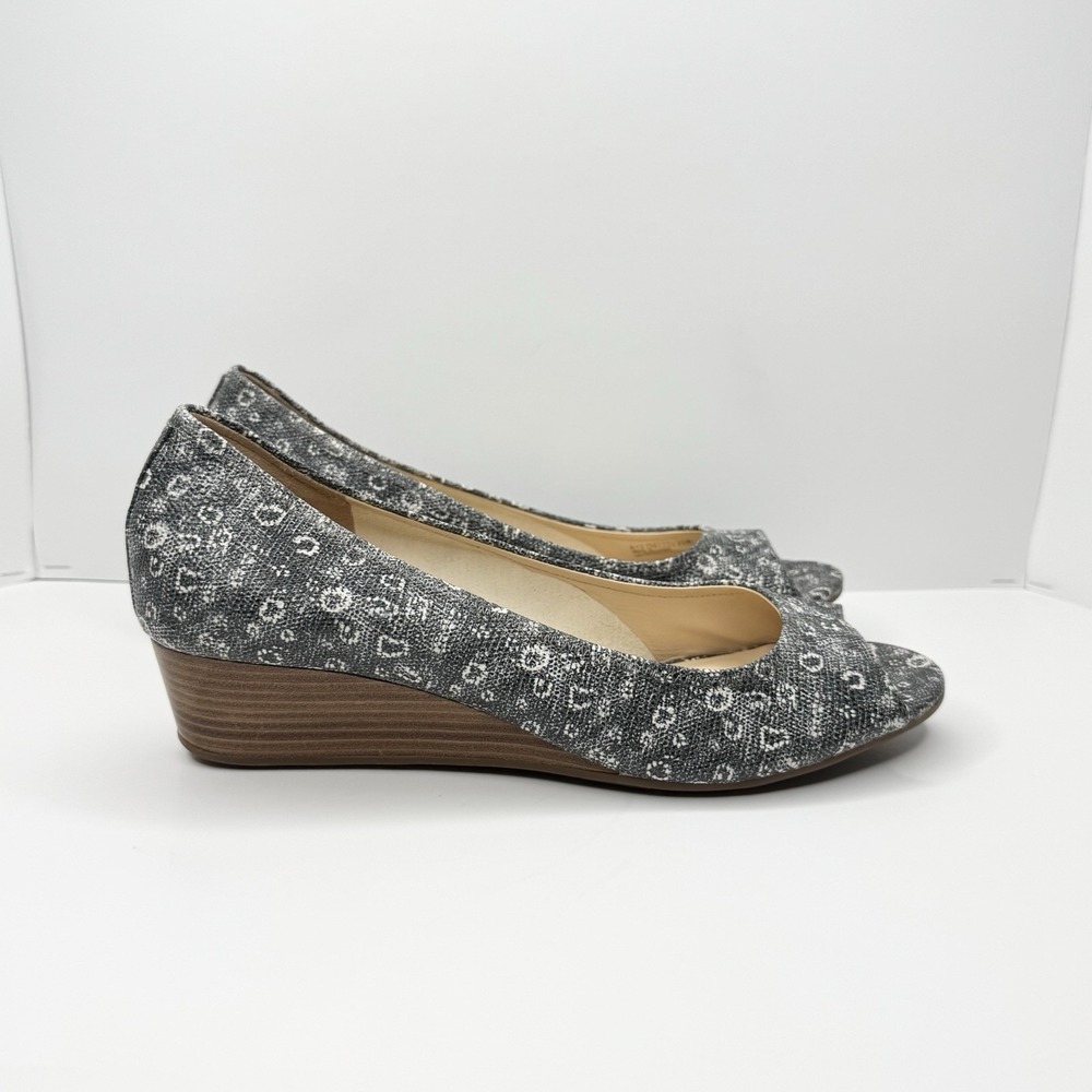 Cole Haan Air Tali Wedge Pumps Peep Toe Textured Printed Gray White Size 11